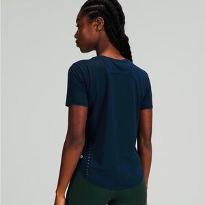 Lululemon High-Neck Running and Training T-Shirt in Blue